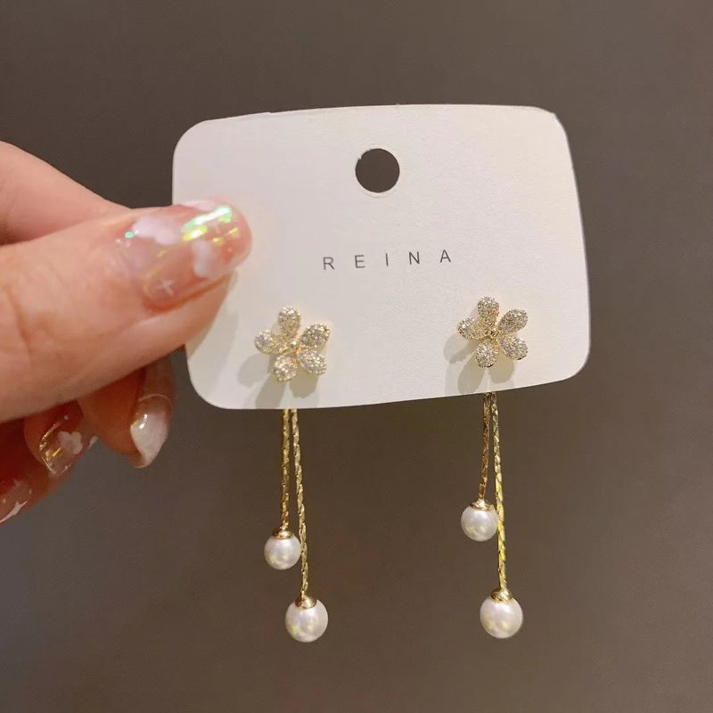 2022 Inlaid Zircon Butterfly Earrings Delicate Simple Golden Butterfly Earrings Personalized Jewelry Earrings Anniversary Gift